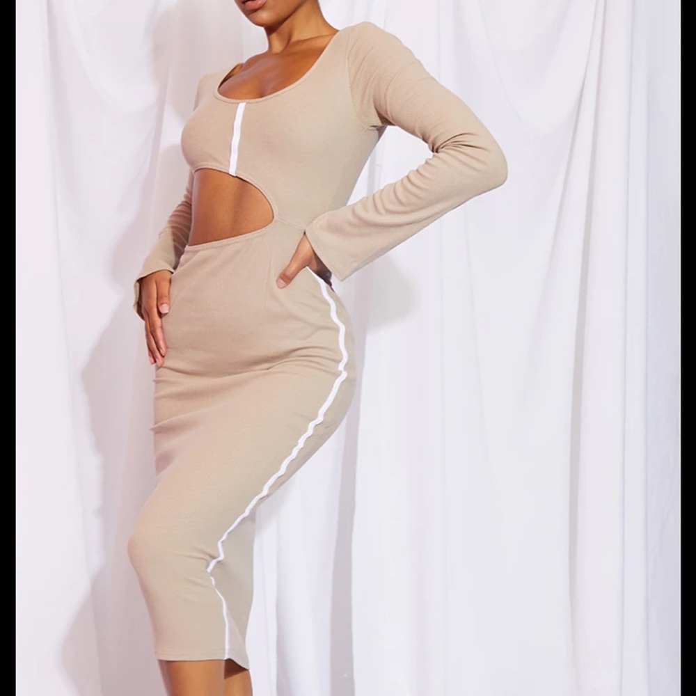 Stone Rib Contrast Trim Cut Out Long Sleeve Midi Dress